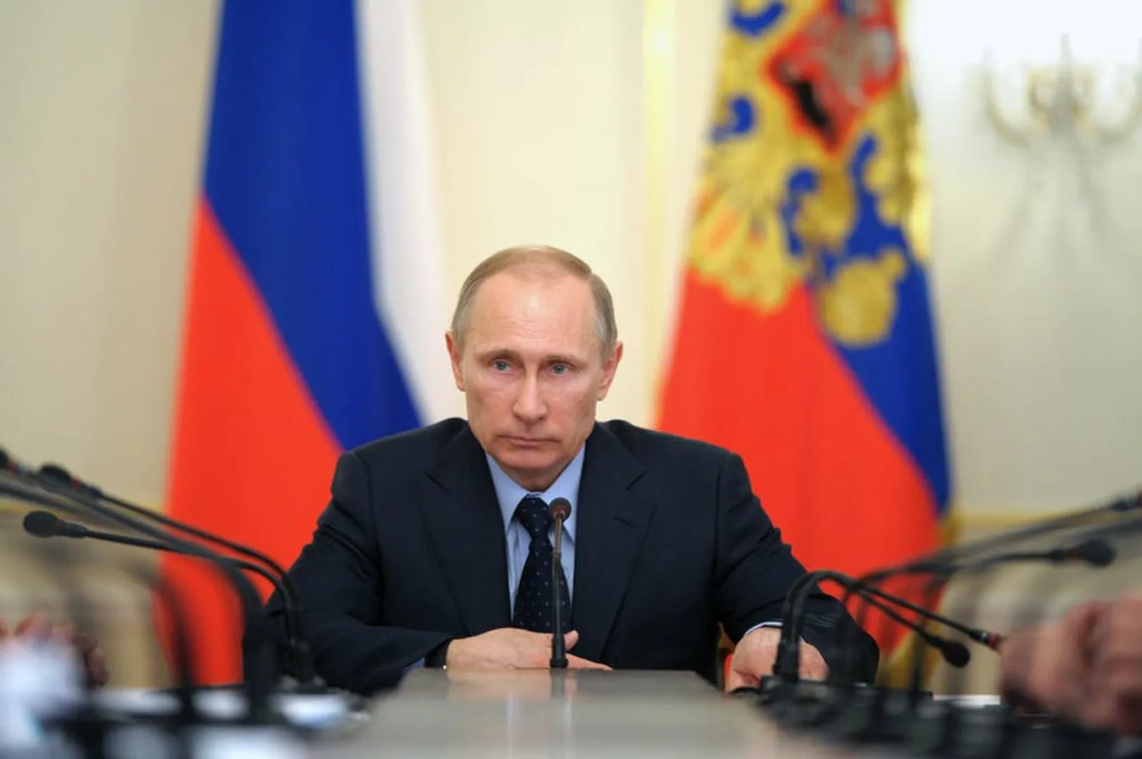 Vladimir Putin announces the recognition of Ukraine states - Donetsk and Lugansk as independent countries, deploys military