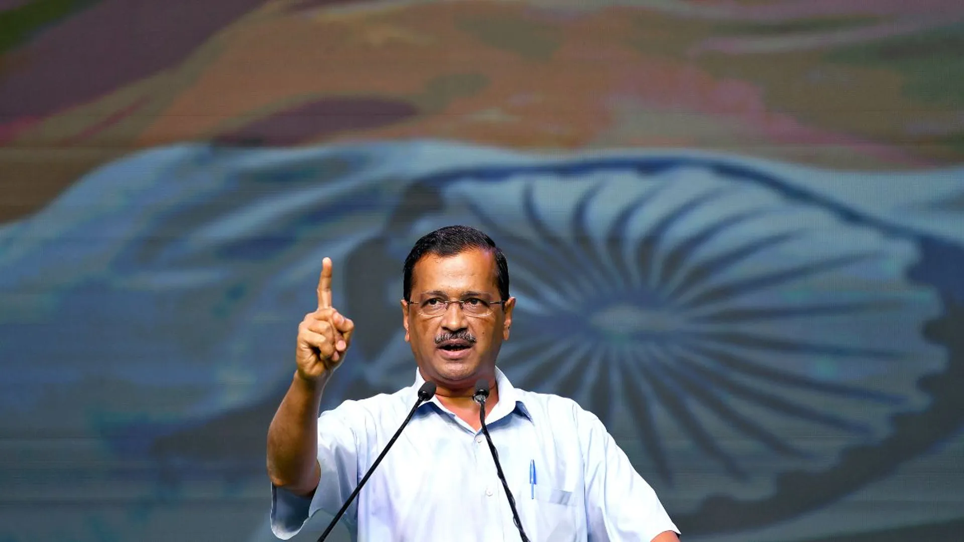 "I appeal to PM Modi to include photos of Hindu gods Lakshmi & Ganesha on Indian currency notes”: Arvind Kejriwal