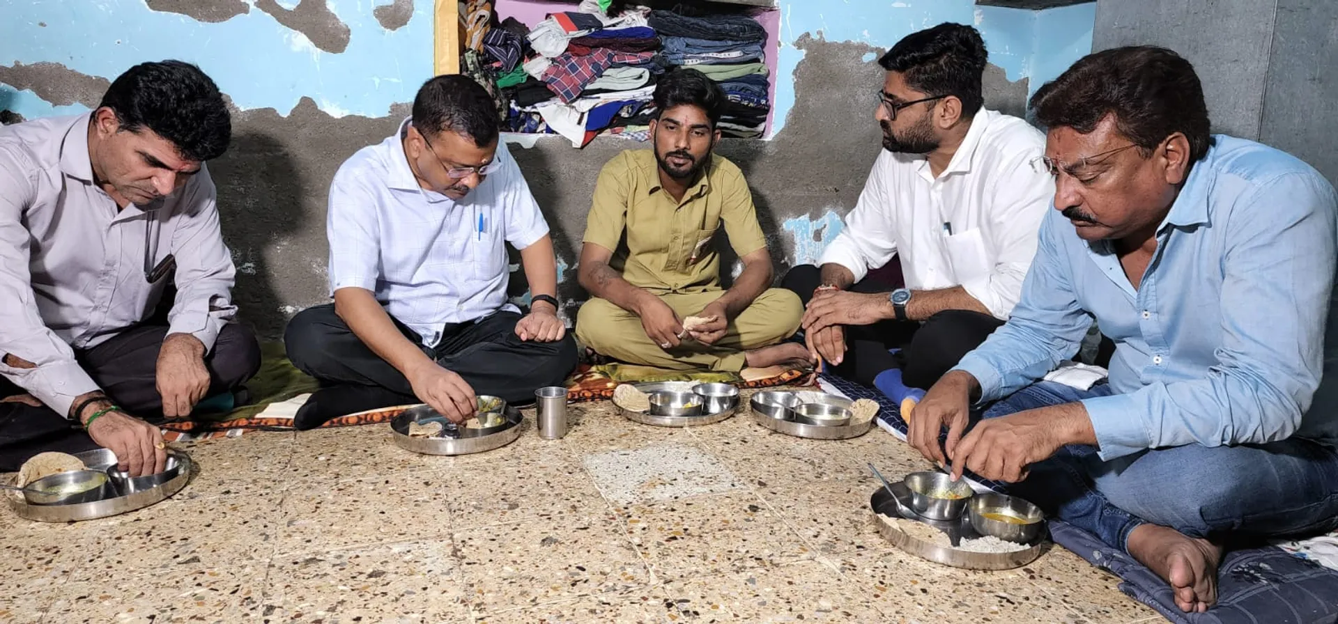 Rickshaw driver who hosted Kejriwal for dinner shows up at BJP rally, trolls AAP and says it was all ‘scripted & fake’