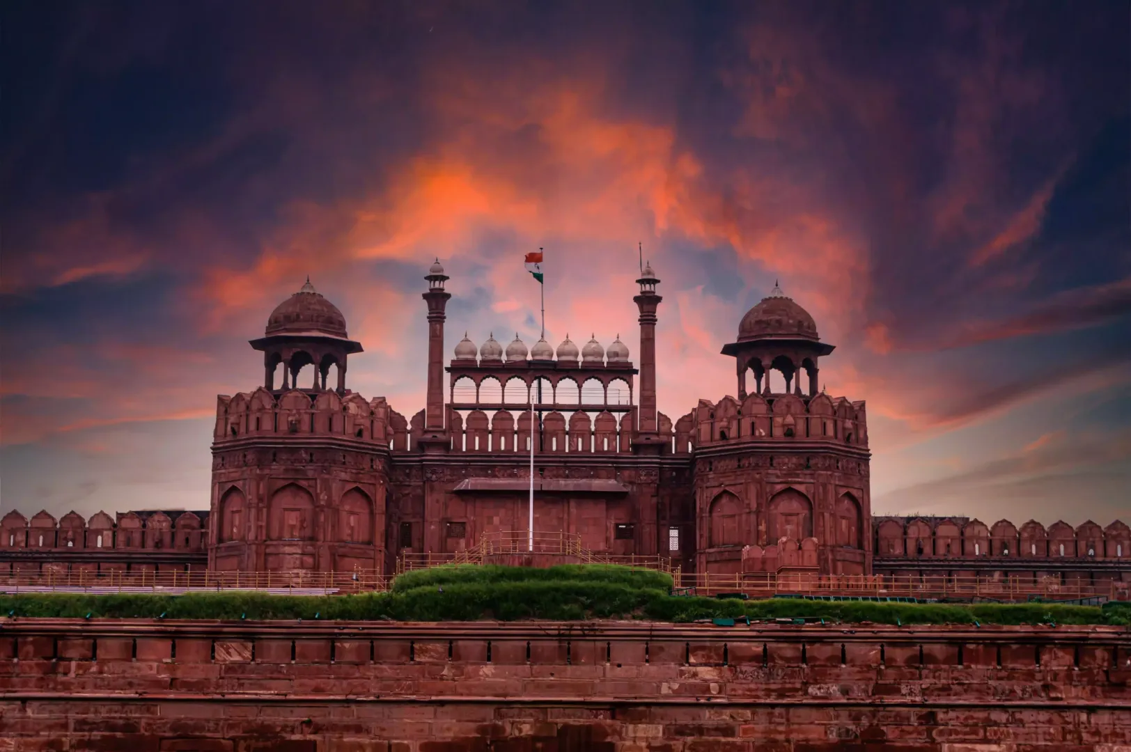 India's tourism industry set to break records with 106% rise in foreign tourist arrivals for Jan-Jun 2023