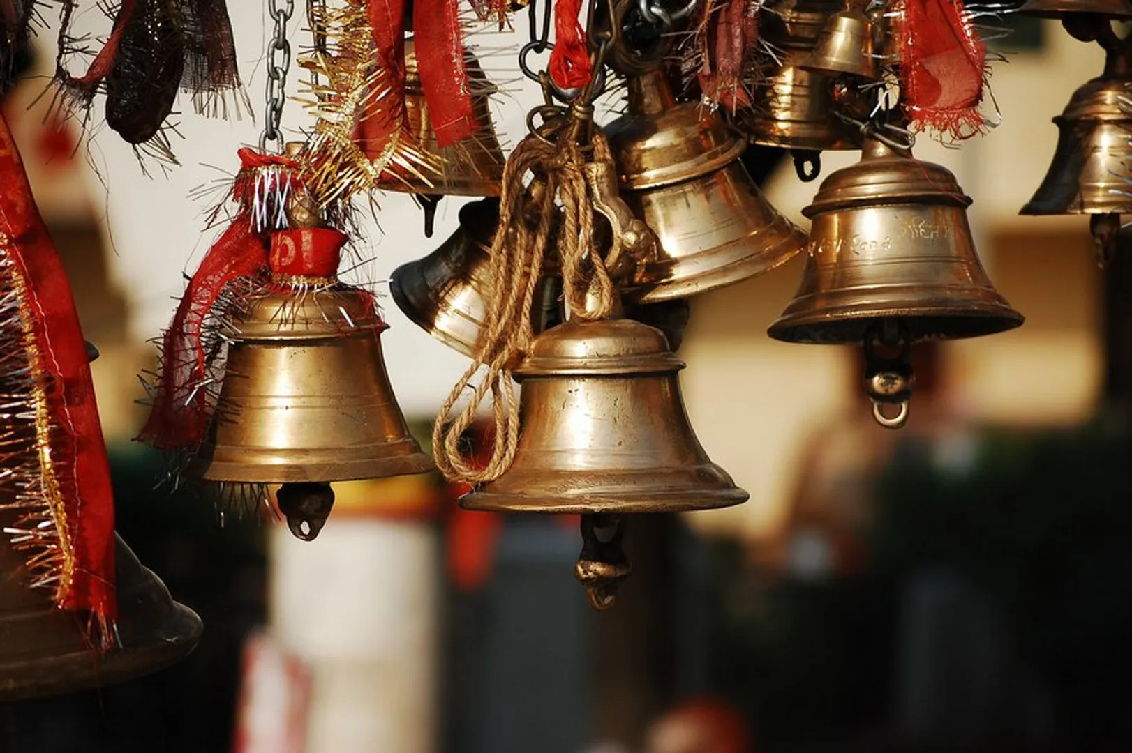 A devotee with only Rs 17 in the bank offers Rs 100 crore cheque to Andhra Temple