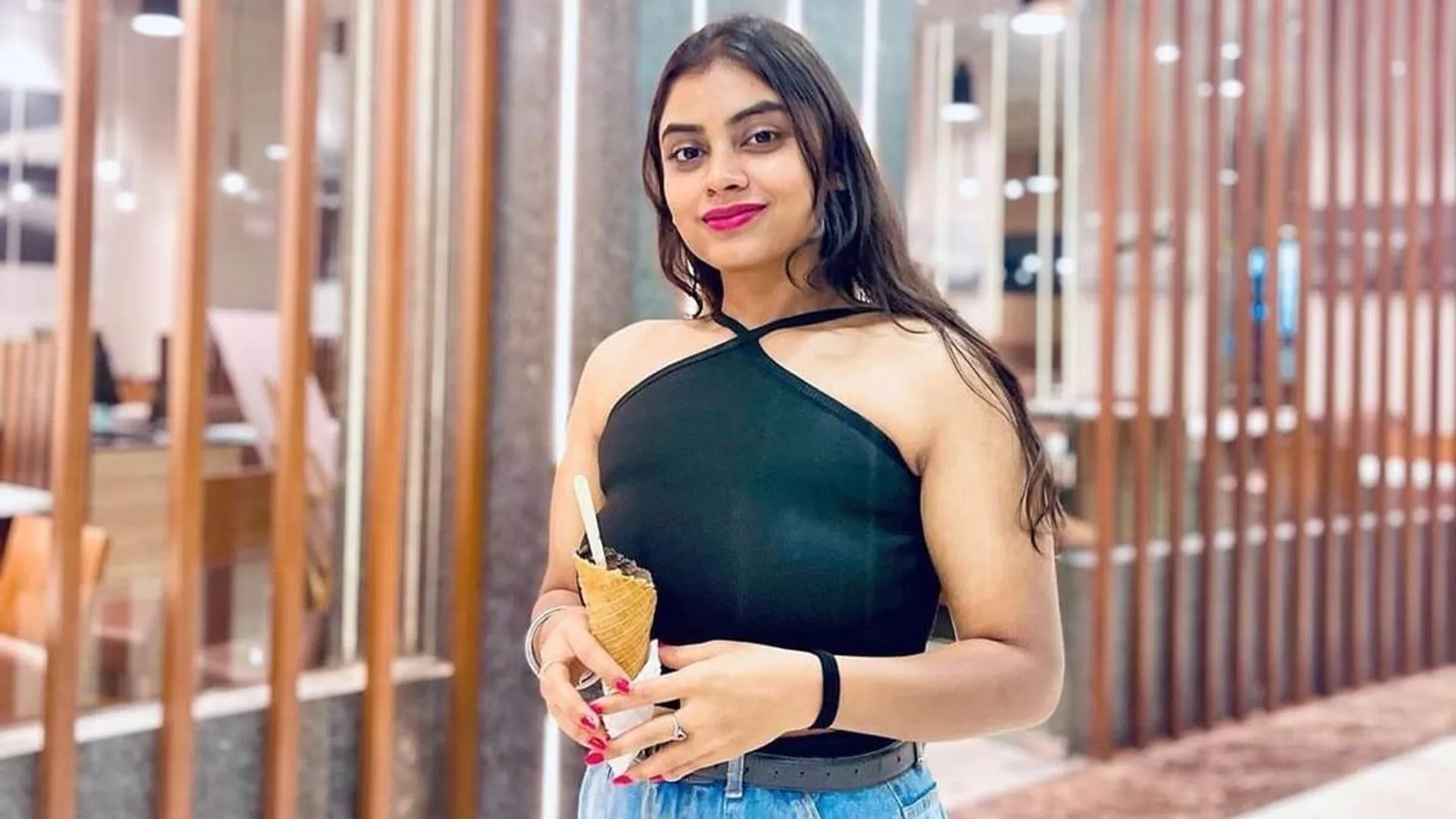 Accused in the Mumbai air hostess murder case dies by suicide in lock-up