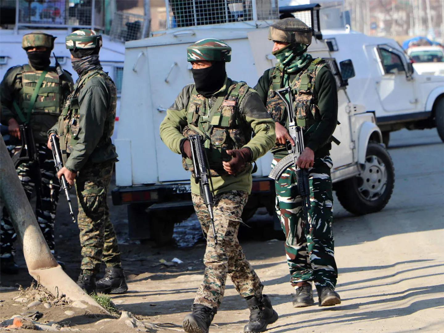 Search underway for terrorists following killing of army officers and cop in Anantnag