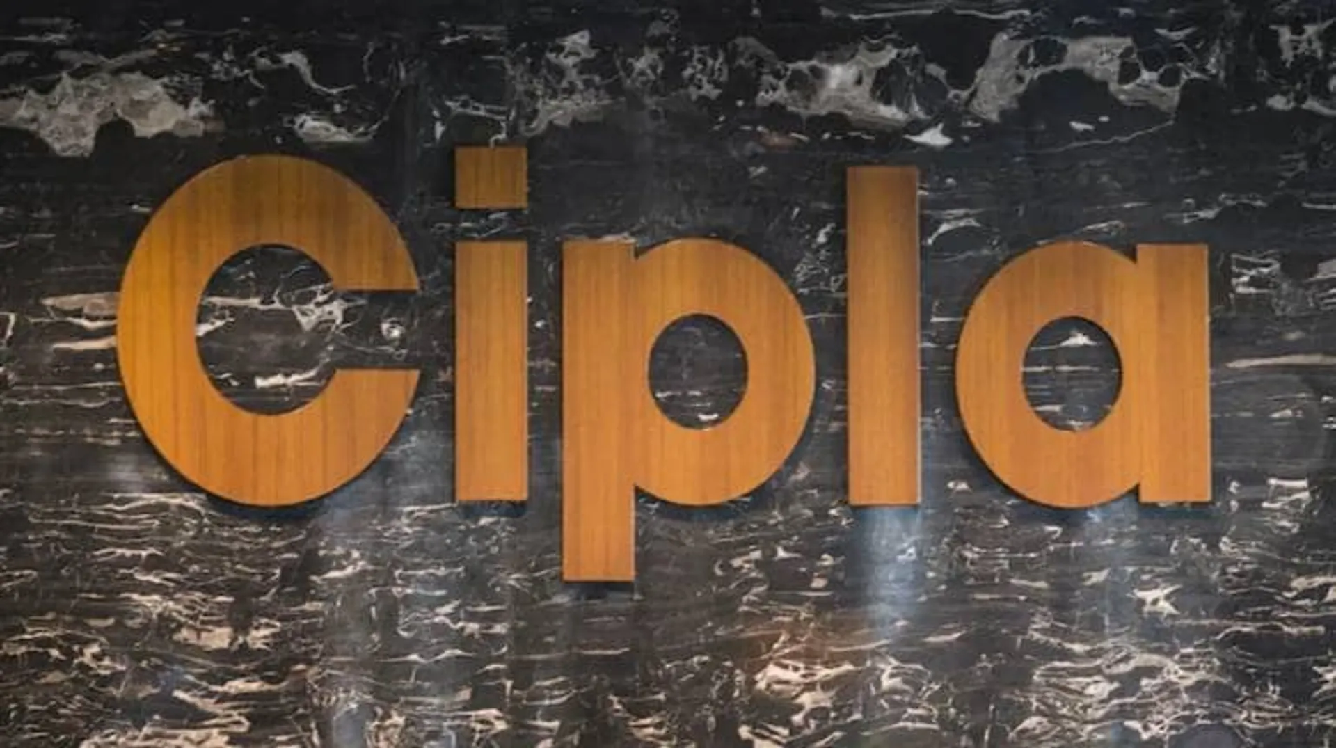 Race to Cipla's promoter stakes gets more competitive; Dr Reddy's Labs speculated to bid