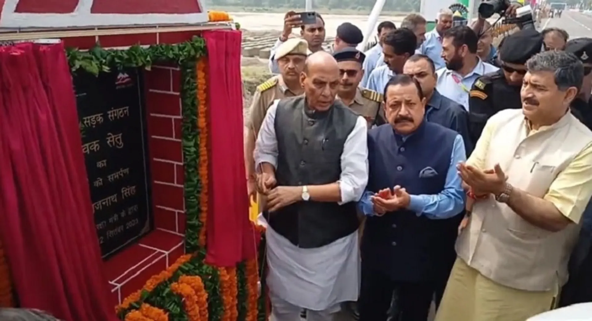 Defence Minister Rajnath Singh inaugurates 90 major infrastructure projects in J&K today