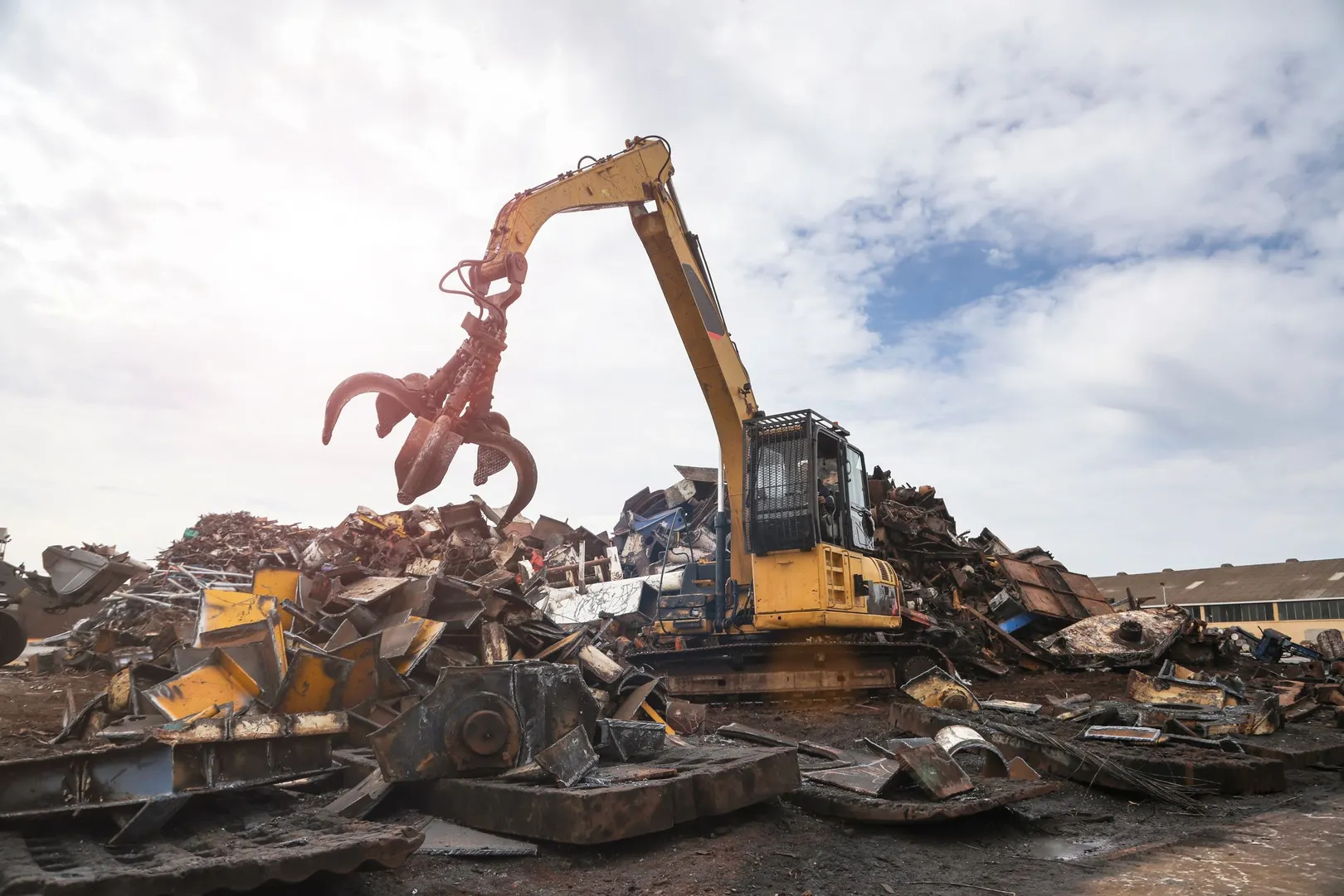 Trash new source of revenue for the govt? Govt earns Rs 600 crores from selling scrap