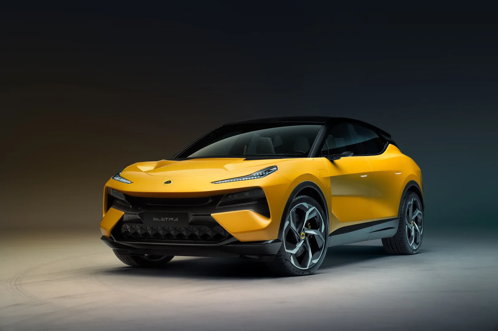 Lotus set to unveil the Eletre EV and Emira in India 