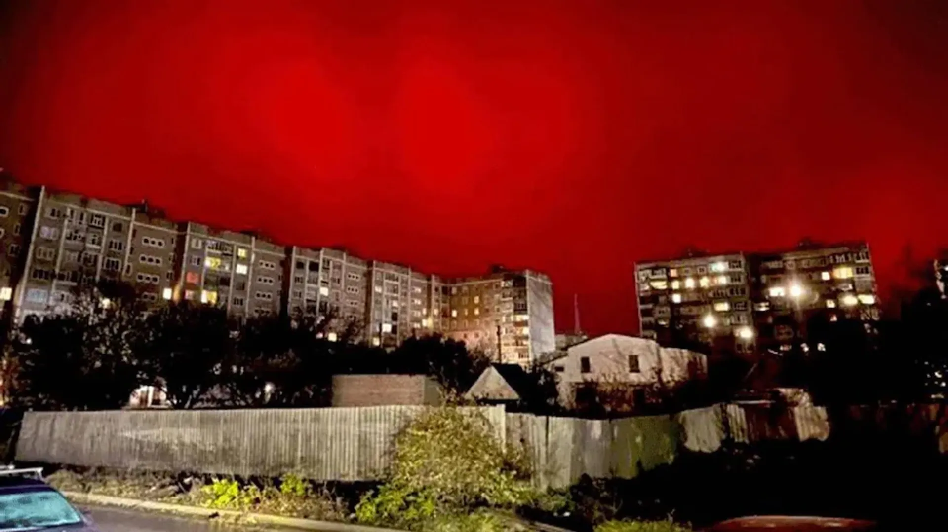 Apocalyptic: Northern lights cause Bulgaria's Sky to Turn Blood Red