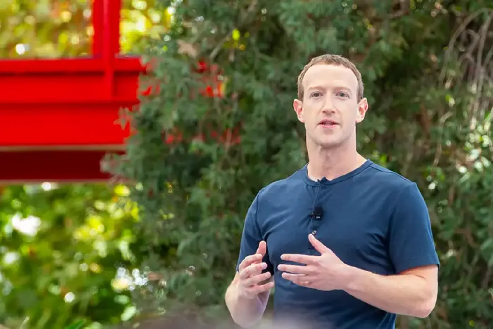 Mark Zuckerberg may be building a 'doomsday bunker' in Hawaii with an escape hatch and blind doors