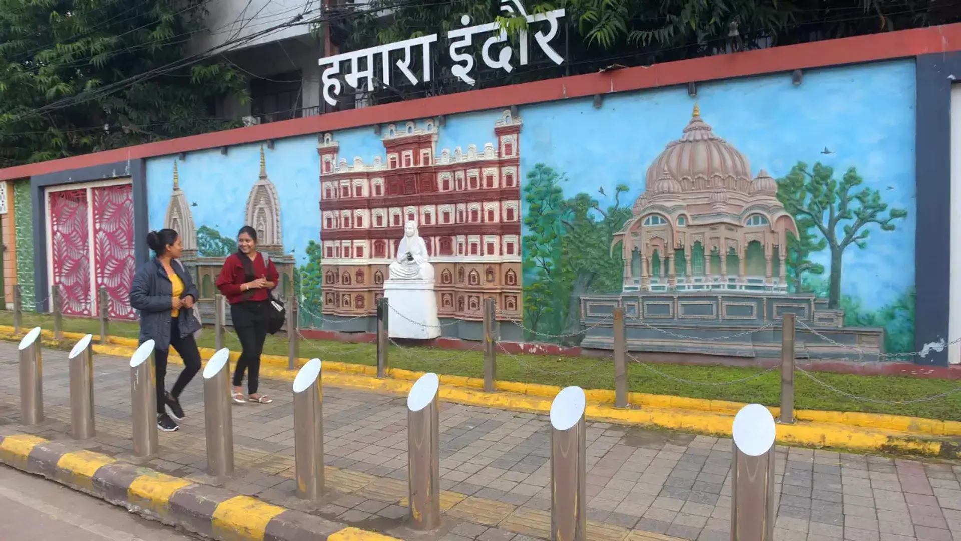 Indore named cleanest city for seventh time in a row, Surat joint winner