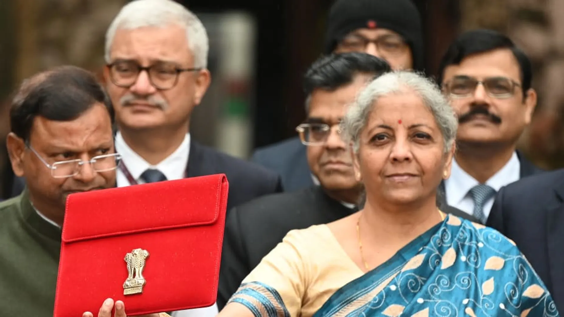 Finance Minister Unveils Visionary Budget; welfare for poor, women, youth and farmers