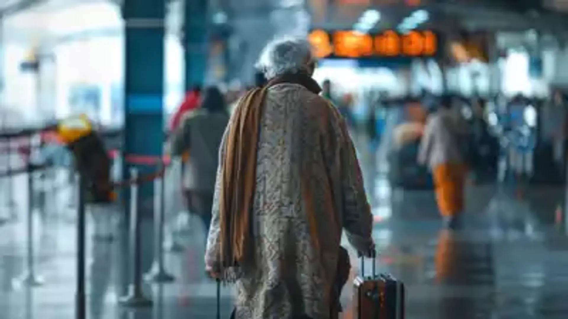 80-year-old passenger collapses and dies at Mumbai airport due to a lack of wheelchair 