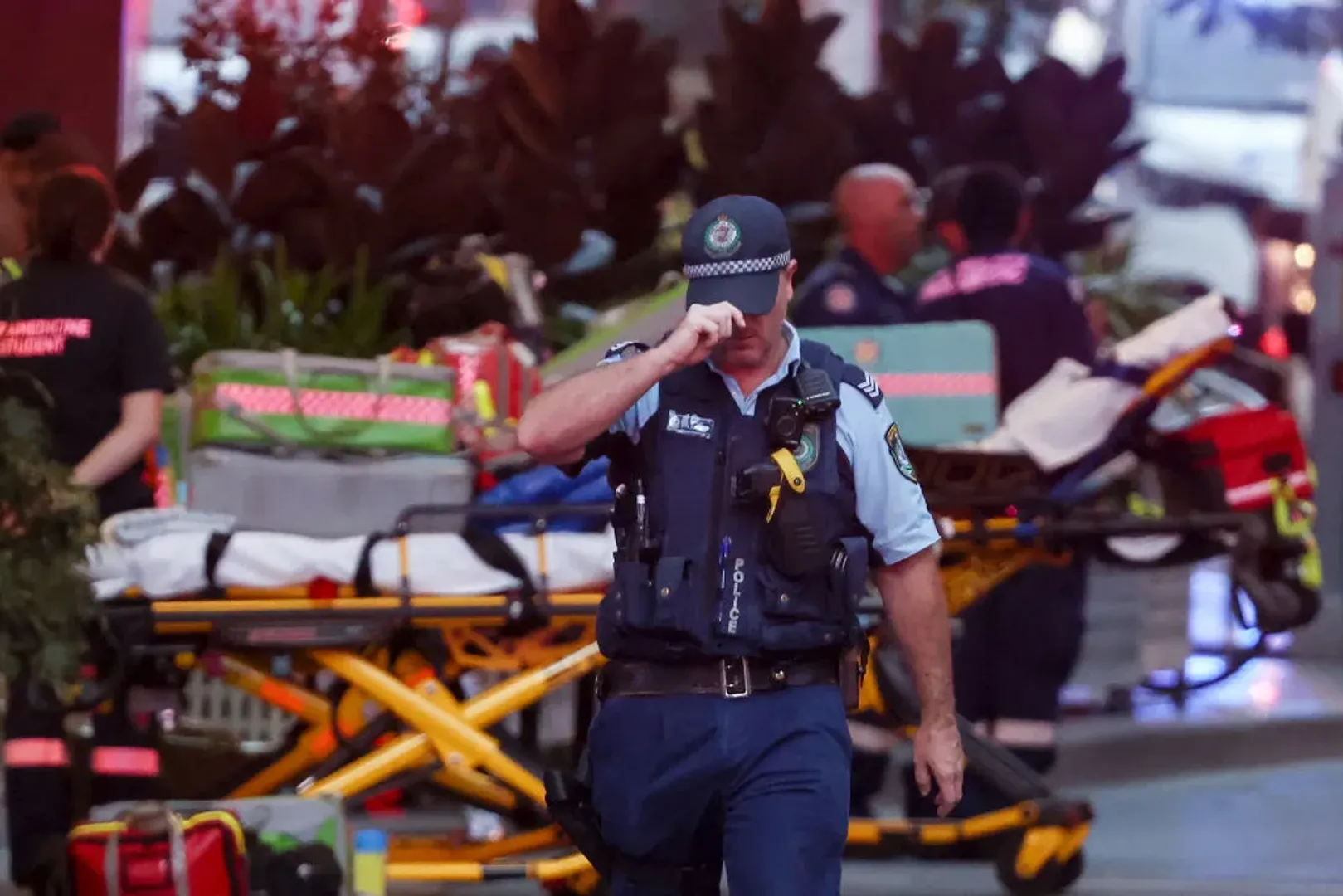 Stabbing rampage at Sydney mall leaves six dead