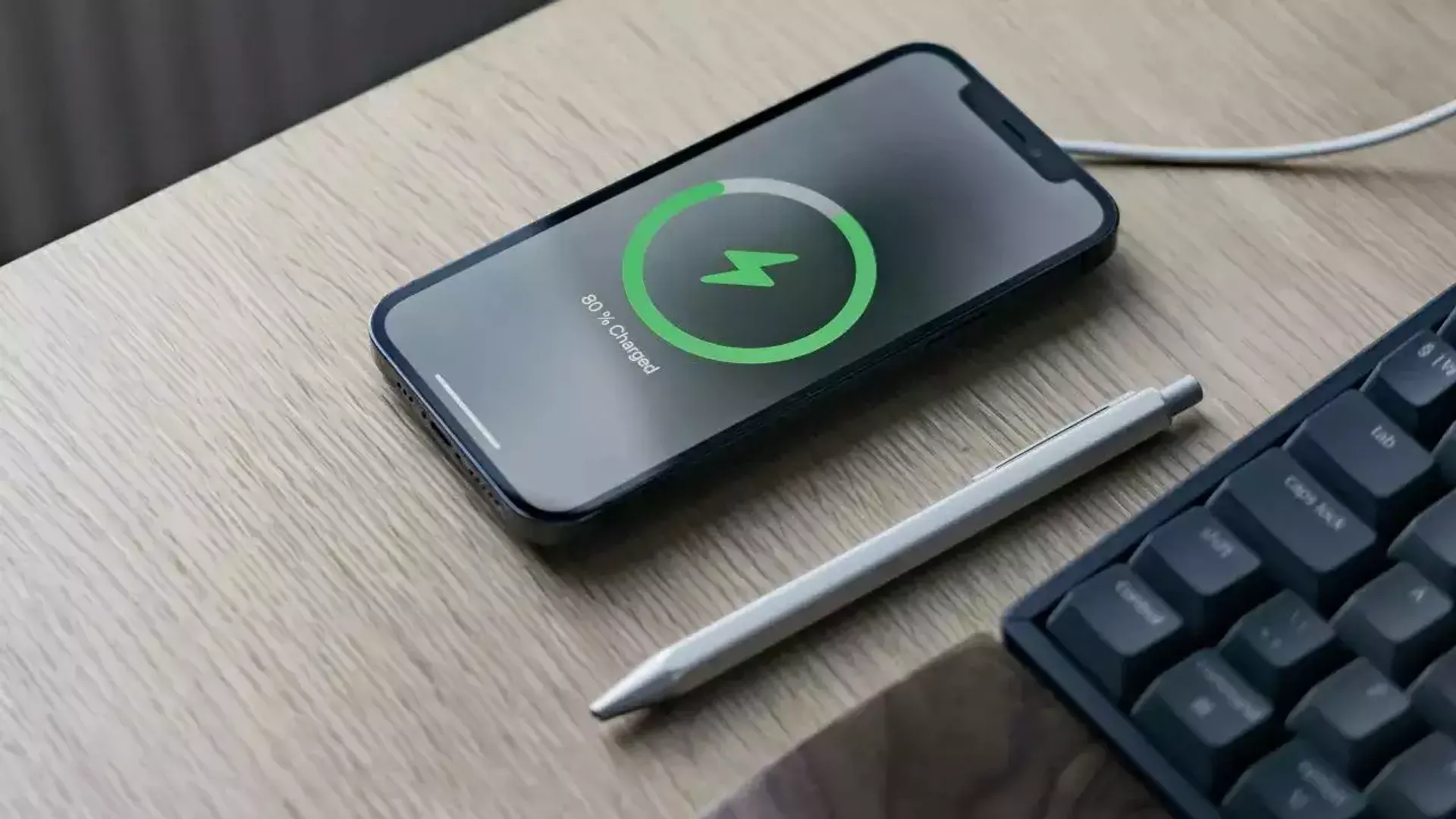 charge laptops and phones in a minute