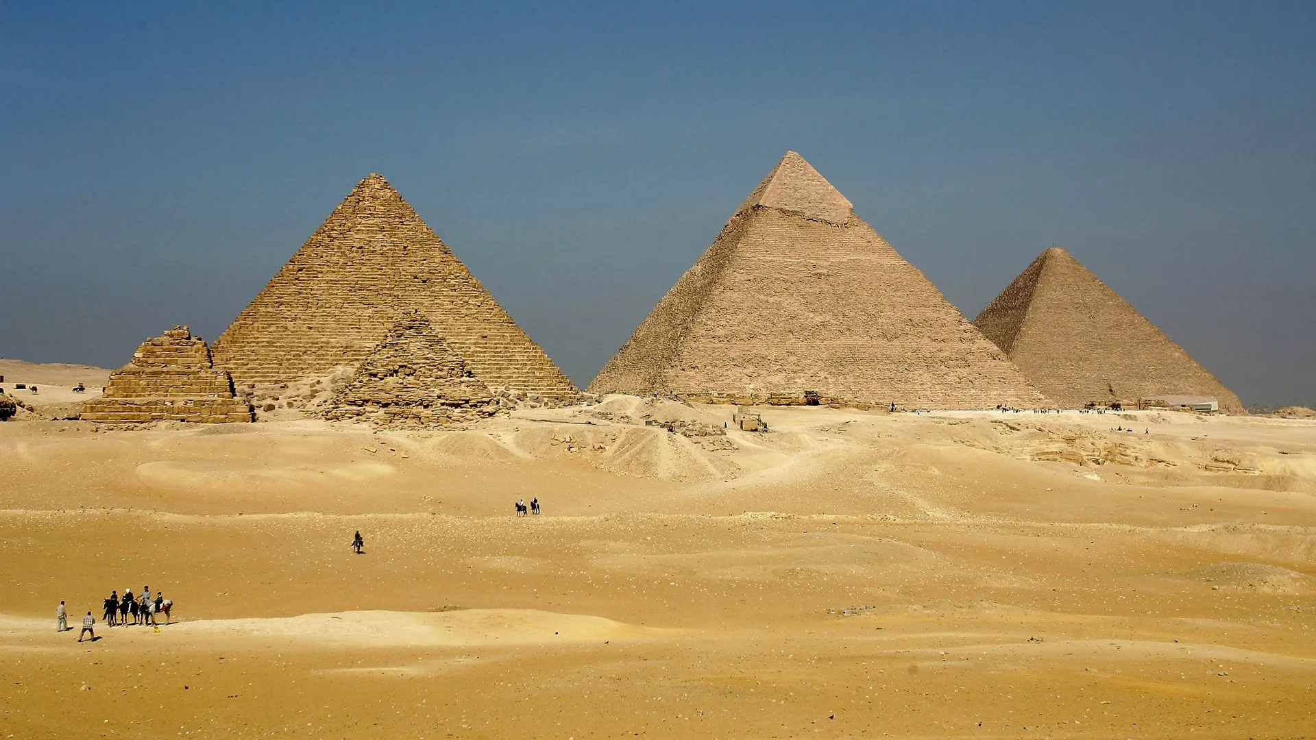 Scientists may have uncovered the mystery of Egypt's pyramids