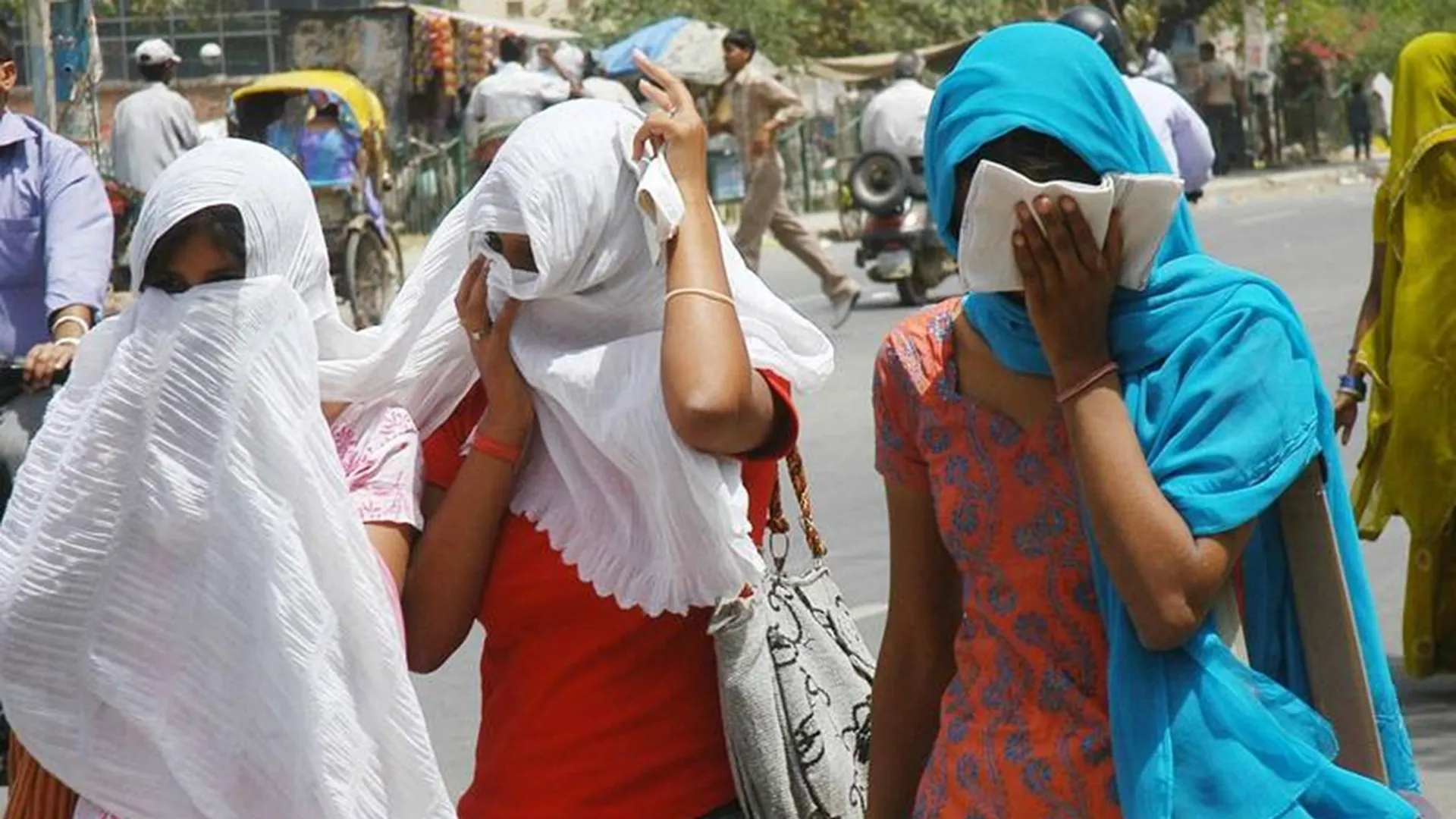 April breaks records, Becomes hottest since 1940