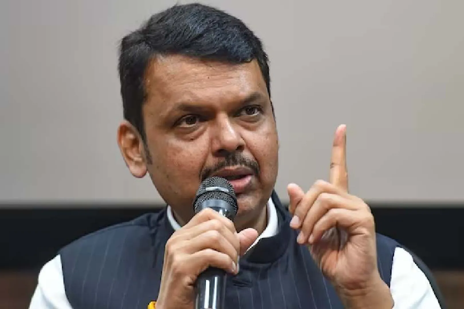 BJP denies any changes in Maharashtra's leadership, Sticks with Fadnavis