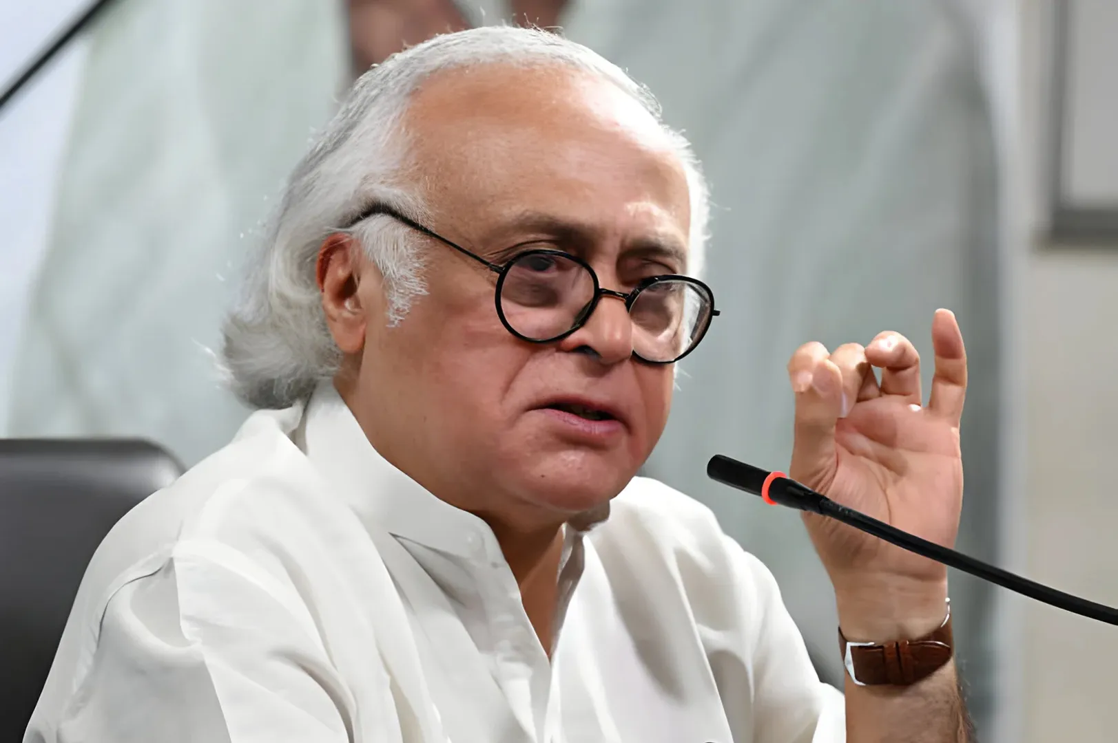 Jairam Ramesh demands census