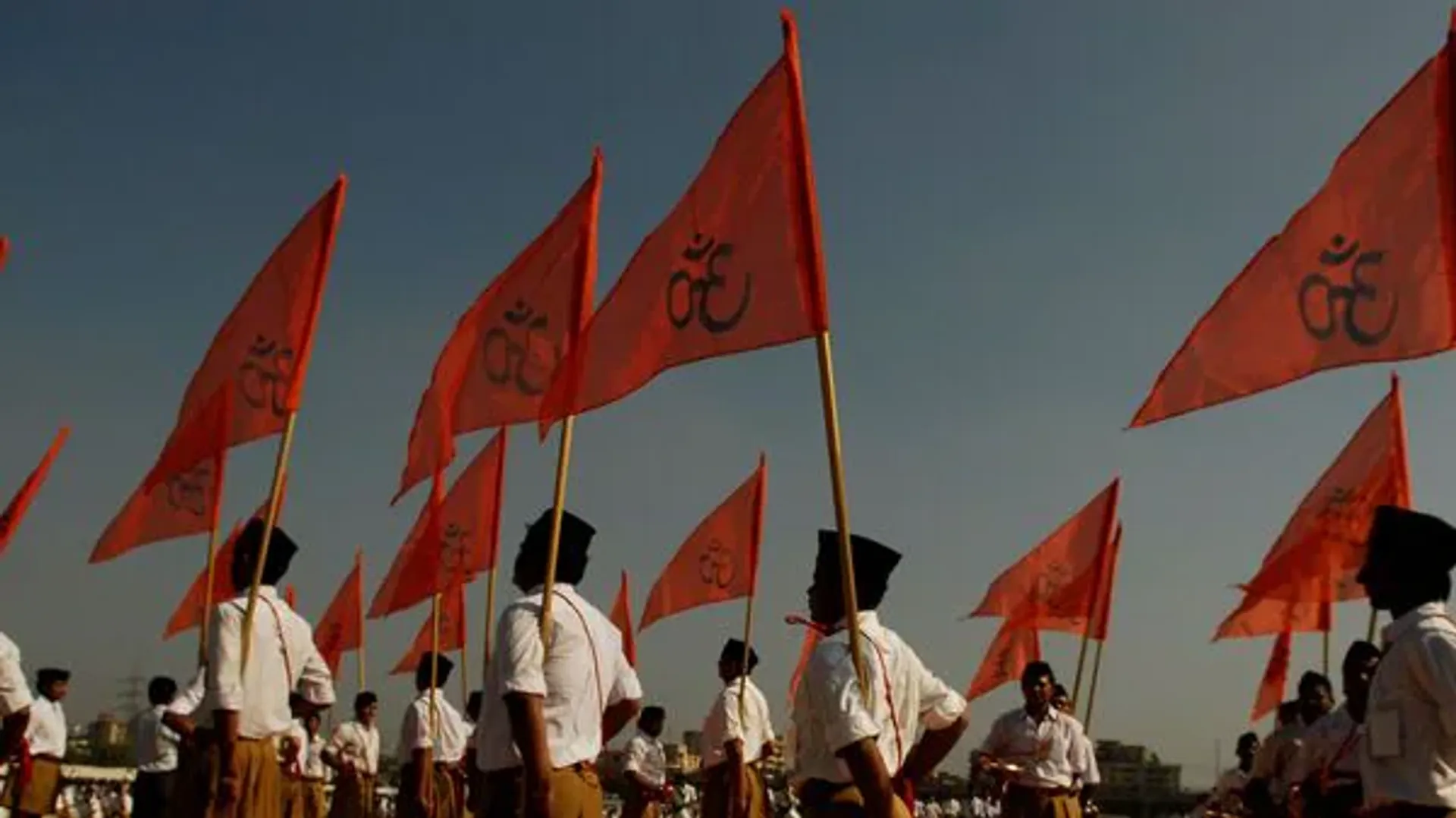 Lifting ban on government personnel participating in RSS activities causes controversy