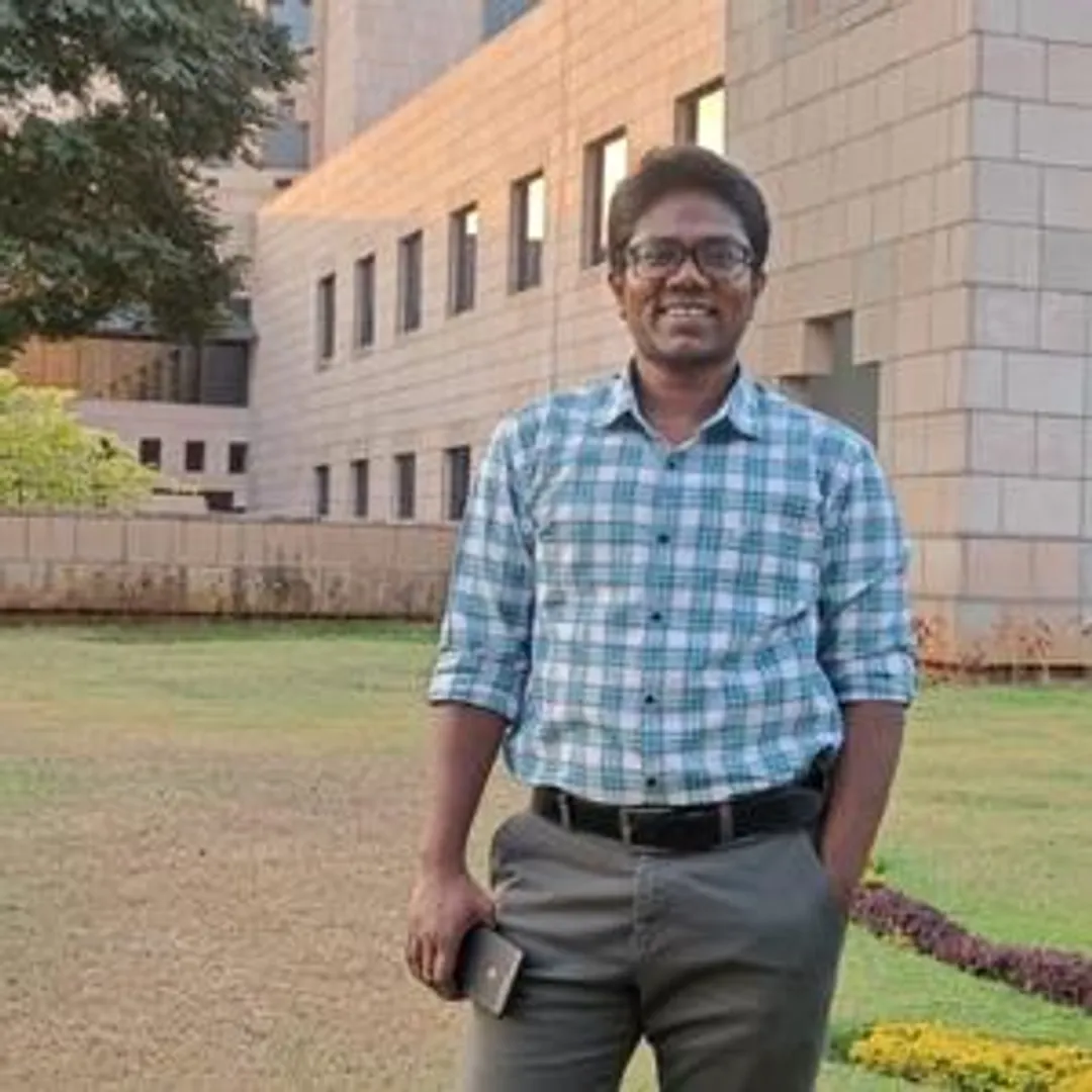 Centre permits IRS officer to change their name and gender in official records
