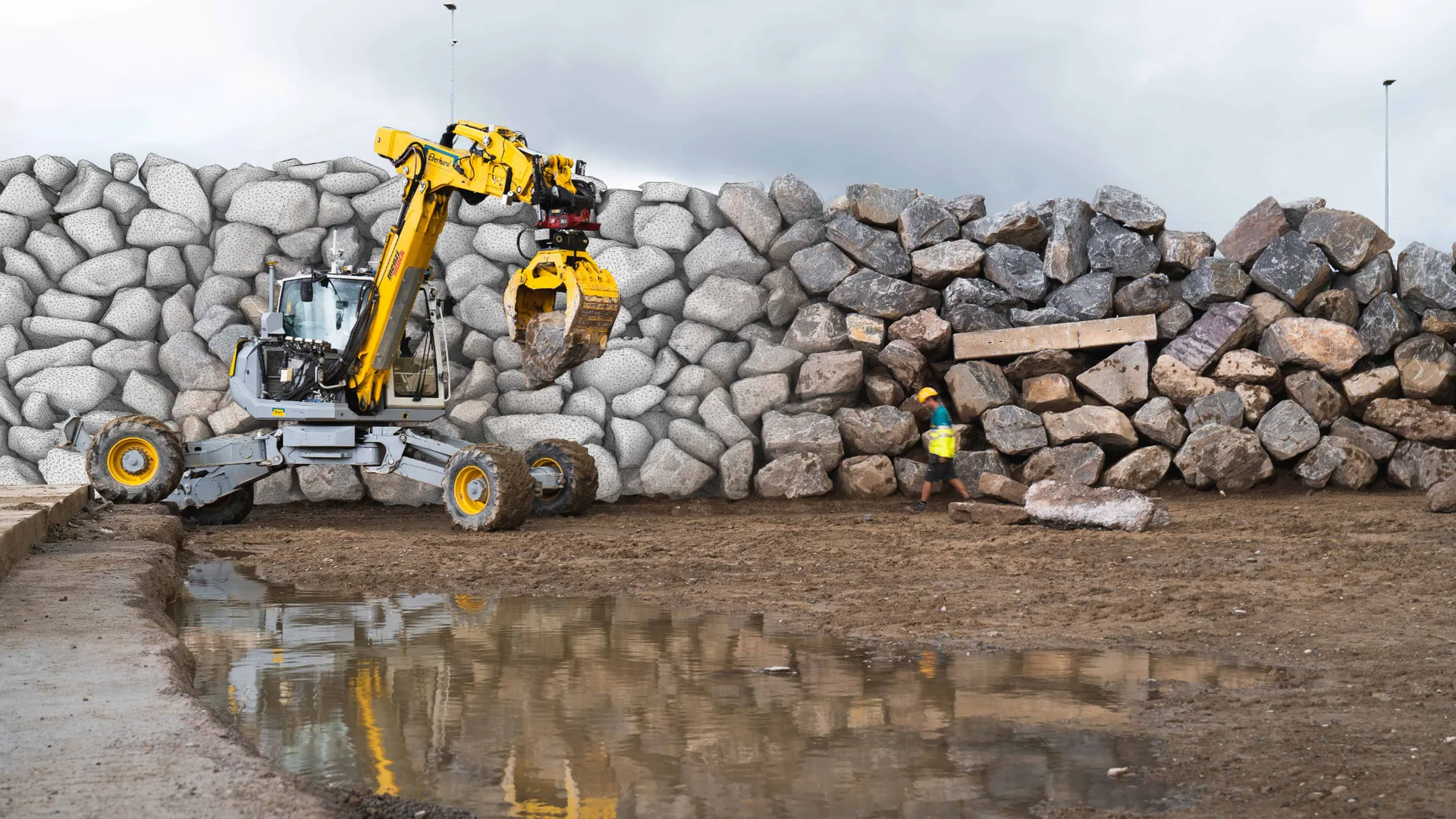 Stone walls planned to be built on Moon with robotic excavators