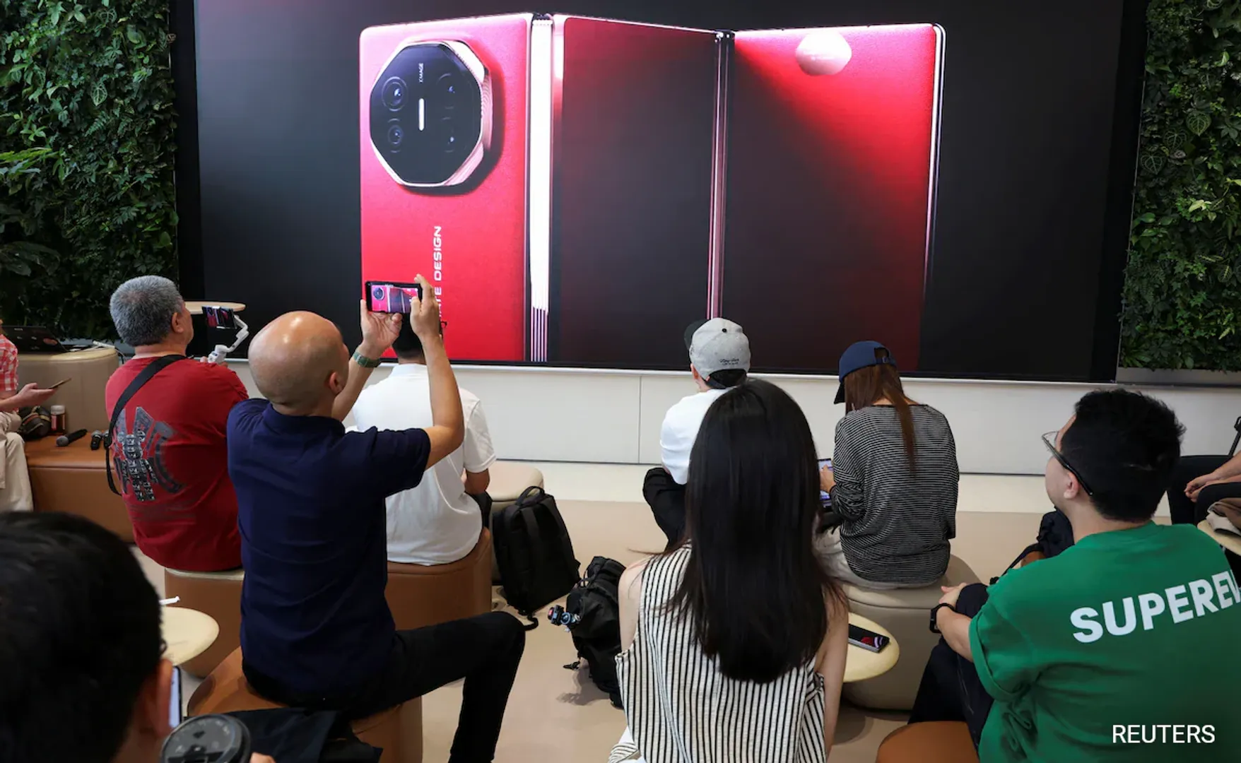 triple-folding phone