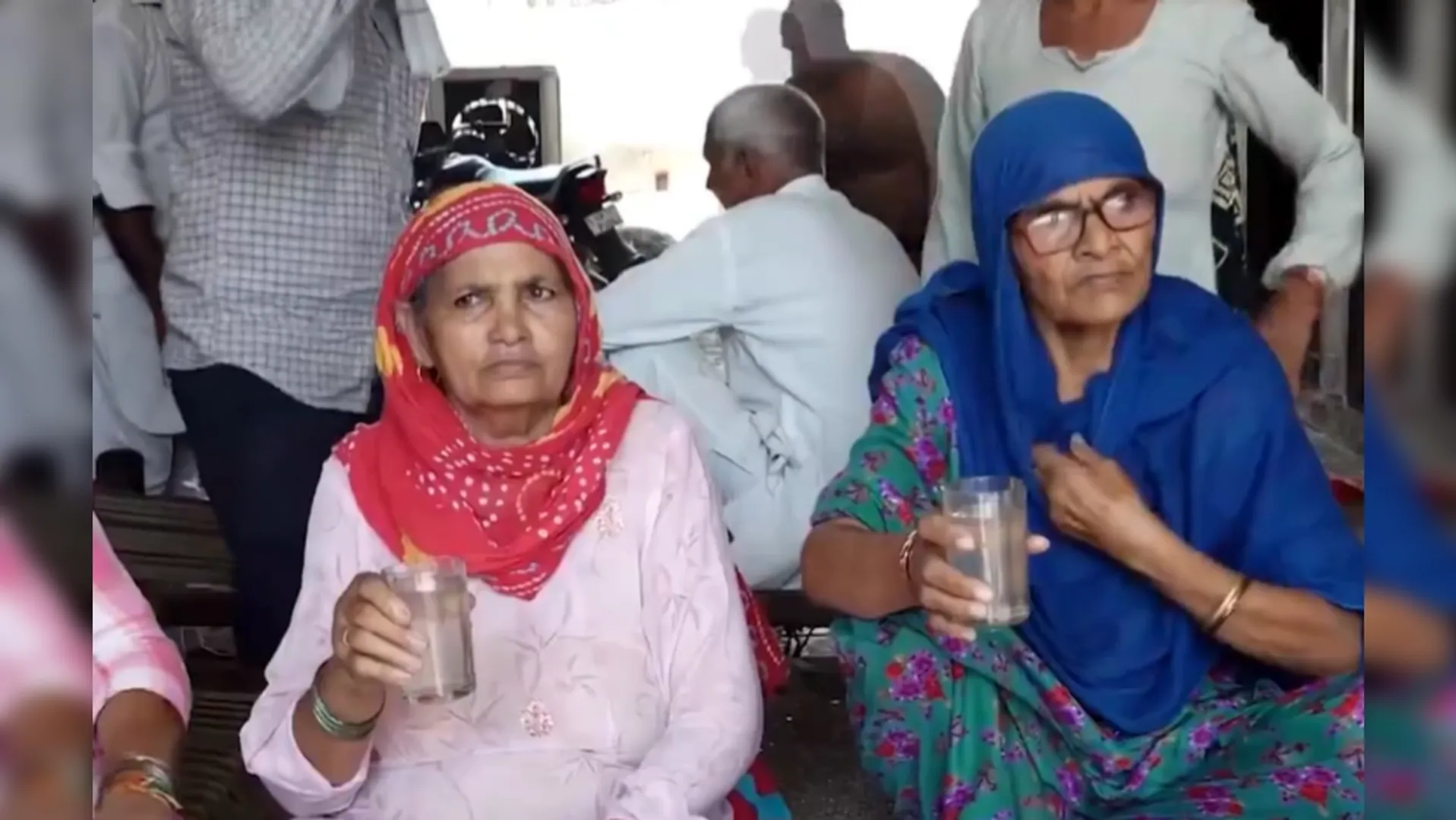 Haryana Elections: Villagers dare candidates to drink a glass of water supplied in the area