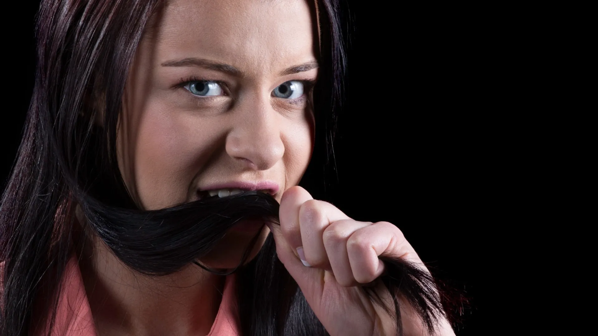 Woman secretly eats own hair for 16 years, Doctors remove 2kg hairball