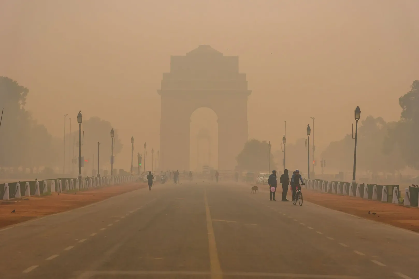 Delhi minister urges Centre to push 'cloud seeding' to curb pollution