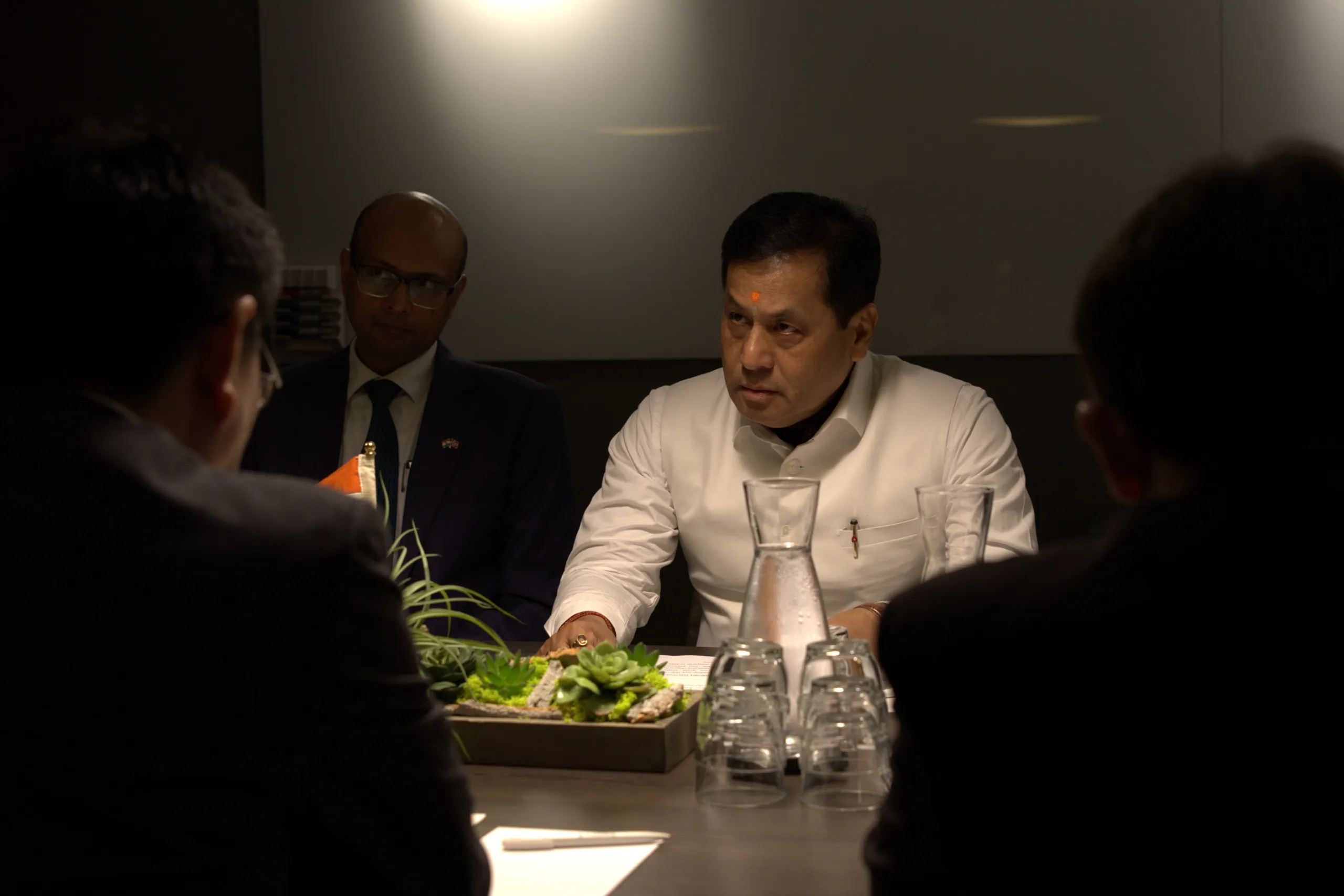 সামুদ্ৰিক সম্পৰ্ক অধিক শক্তিশালী কৰাৰ লক্ষ্যৰে ন'ৰৱেত সৰ্বানন্দ সোণোৱালৰ জাপানৰ মন্ত্ৰীৰে আলোচনা