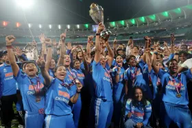 2025-11-02T200947Z_458457433_UP1ELB21JDX2F_RTRMADP_3_CRICKET-WOMENS-WORLD-CUP-IND-RSA-1762150972