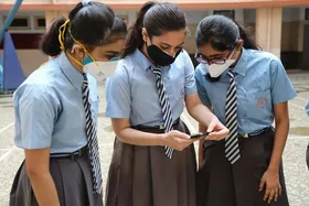 শিয়রে সিবিএসই, জানুন একশোয় একশো পাওয়ার টোটকা