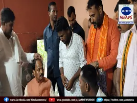 Former Chief Minister reached to meet the family of CISF Jawan