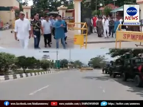 25 MLAs met the Governor