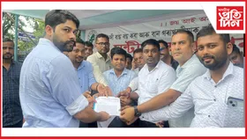 বৃহৎ নদীবান্ধ বন্ধ কৰাৰ দাবীত নগাঁৱত যুৱ- ছাত্র পৰিষদৰ অৱস্থান ধৰ্মঘট...