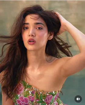 Medha Shankr-- glam-girl look