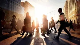 Here's how job seekers can ride out a recessionary job market