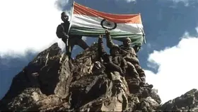 Kargil Vijay Diwas 2025: কার্গিল যুদ্ধে ভারতের কোন  ৮ 'ব্রহ্মাস্ত্র'-এ পাক বধ? শক্তিতে বুক কেঁপে উঠবে