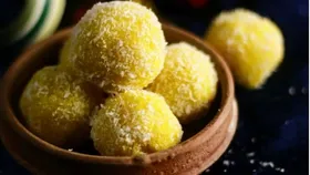 Coconut Ladoo: রাখী বন্ধনে নিজের হাতে বানান নারকেলের লাড্ডু, মিষ্টিমুখ করান ভাইকে!