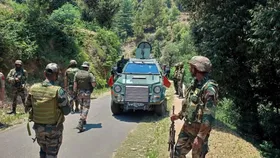 Operation Akhal: মুহুর্মুহু গুলির আওয়াজে ফের উপত্যকায় আতঙ্ক, এনকাউন্টারে নিকেশ এক জঙ্গি, চলছে সার্চ অপারেশন