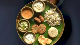 Feast At These Iconic Restaurants in Mumbai Serving Delicious Upwas Food!