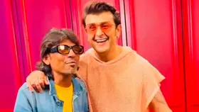 Sonu Nigam meets and sings a song with viral social media sensation Raju Kalaakar