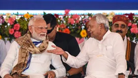 At Bihar rally, Nitish thanks PM Modi for frequent visits to state