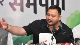 EC 'colluding' with BJP to 'steal' votes in Bihar, alleges Tejashwi Yadav