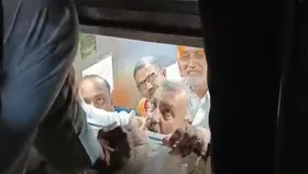 थम गईं सांसें! हरियाणा के बड़े मंत्री लिफ्ट में फंसे, जानें कैसे बाहर निकाला गया