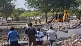 तमिलनाडु के विरुधुनगर में पटाखा फैक्ट्री में विस्फोट, अब तक 6 लोगों की मौत, मलबे में तब्दील हुए कई कमरे