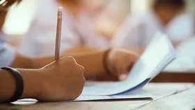 UPPSC Pre Exam 2025: यूपी पीसीएस प्रारंभिक परीक्षा के लिए आवेदन शुरू, ये है अप्लाई करने की अंतिम तिथि