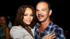 Rihanna के पिता रोनाल्ड फेंटी का हुआ निधन, पॉप स्टार ने कुछ सालों पहले लगाया था ये आरोप