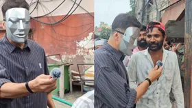 बीच सड़क पर बिना सिक्योरिटी के अक्षय कुमार ने किया ये काम, पकड़े जाने से पहले ही भागे एक्टर, Video वायरल