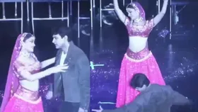 ऐश्वर्या राय के कदमों में गिरे थे आमिर खान, फिल्मों में कभी नहीं मिला साथ, तो ऐसे रोमांस करते आए नजर